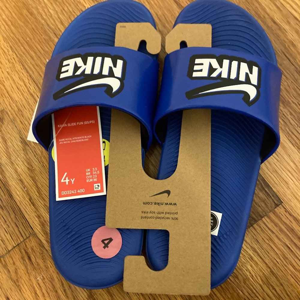 New Nike Kawa Slide Fun Boy's Game Royal White Size 4 NWT